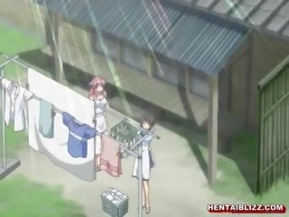 Attractive japoneze hentai merr squeezed të saj bigboobs dhe poked