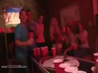Коледж груповуха sexing на в вечірка