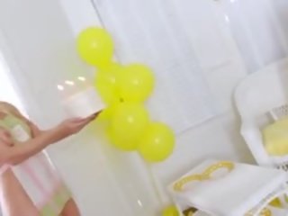 Huuuge 베드로 에 그녀의 단단한 항문 질