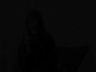 超 smashing 雀斑 的 红发 女人