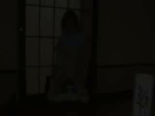 Angular 女学生 在 她的 chinesse 室