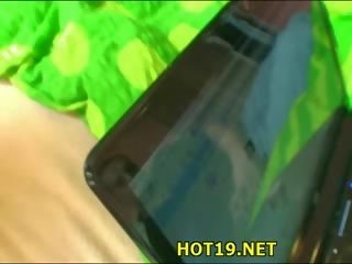 湿 猫 拍着 所以 很好
