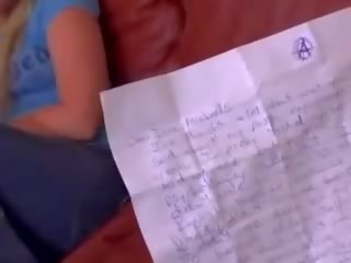 Млад любовник кехлибар с стар татко