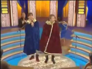 Varied 衣女裸体男 - 成员 puppetry 为 magnificent 女 从 电视
