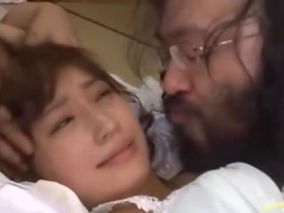অসাধারণ তিনজনের চুদা কর্ম