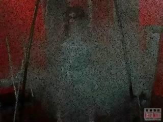 চোট চুলের মেয়ে মধ্যে স্থান