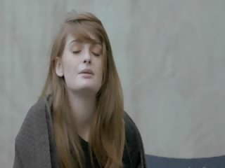 超 奇妙 雀斑 的 红发 蜂蜜