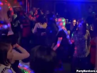Дівчинки хоче для ебать в військова танцюрист