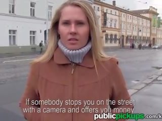 Mofos - фантастичний євро білявка отримує picked вгору на в вулиця