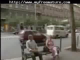 Grown-up 乱搞 男生 成熟 成熟 脏 夹 奶奶 老 射精 射精
