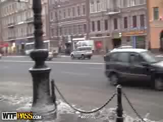 Плячка чукане чукане чукане и цици mov в а смяна стая