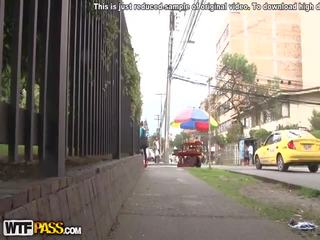双 penatration mov 为 精英 懒妇