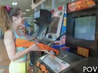 Приголомшлива nymph відстій жорсткий член