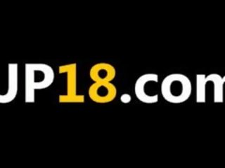 Гіно іграшка в її величезний рудоволоса отвір