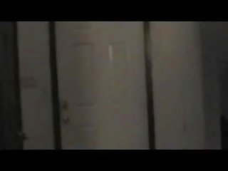 Сплячий товста дупка ебать великий чорна укол в той час як чоловік працював