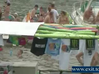 Публічний секс фільм вечірка на яхта клуб