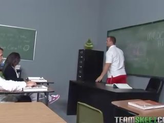 Innocenthigh gia steel 非凡 小 奶 拉丁 schoo