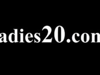 Космати lezzies в найлон панталони нежен