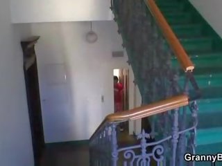 Стар бабичка е ударих от един млад pickuper