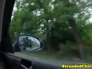 Stranded унгарски тийн facialized за а лифт