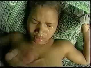 এশিয়ান শৌখিন damsel ফেসিয়াল কামের দৃশ্য