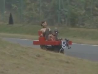Чудовий diva є тортурам