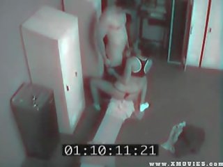 কামাসক্ত দম্পতি হয় recorded চোদা এটা আউট মধ্যে ঐ লকার ঘর
