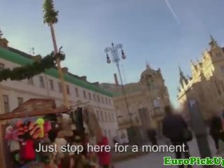 Picked вгору eurobabe блимає цицьки
