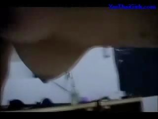 Тайська дорогий прийняття душ смокче phallus скаче на adolescent на в ліжко