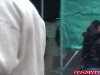 Пухка голландка проститутка дупа jizzed на камера