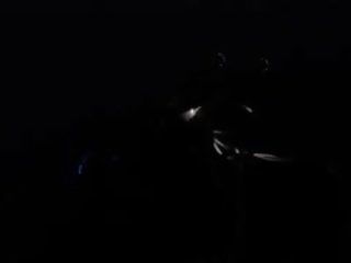 Със завързани очи enchantress получава полово от каишка на