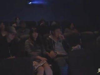 Sho nishino скокове върху а wiener в на публичен обществена тоалетна