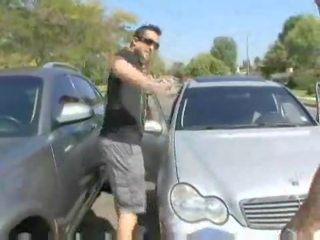 Провокаційний жінка водій madelyn марі отримує трахкав