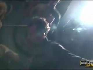 男人 乱搞 加仑 前 政府飞行服务队