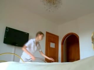 Наш перший удар робота і сім’я ковтати