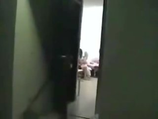 매춘부 씨발 와 모든 회원 그들 발견