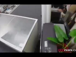 Superb 摩洛伊斯兰解放阵线 性交 在 该 pawnshop 为 现金