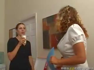 Glorious enchanting грудаста білявка мати для vid титьки на робота