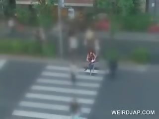First-rate 日本語 特點 手淫 同 假陽具 上 她的 bike