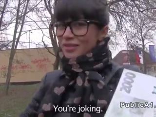 Чудовий російська студент чубчик в публічний
