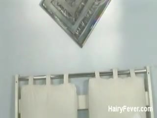 Супер волосата bussing