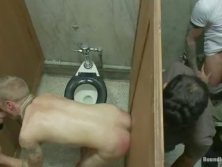 巡逻 为 成人 夹 同 烦燥的