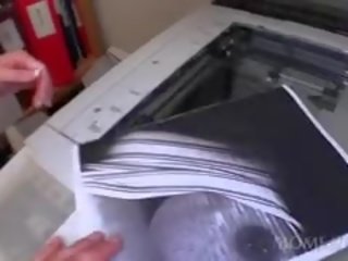 金发 糖果 磨 她的 阴蒂 和 打击 大规模 黑色 迪克