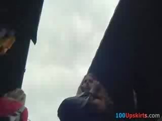 Насолоджуйтесь в exceptional дупа slit seen вгору в спідниця