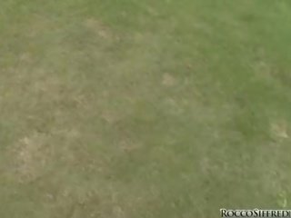 Skanky сладурче задник унищожен от роко