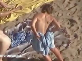 Хубав момичета преди получавам техен магарета с примес