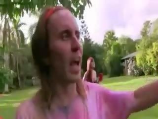 তরুণ অভীক দম্পতি চোদা মধ্যে বাগান