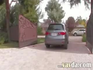 金发 护送 同 光头 屄 性交