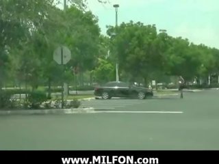Hunting 和 他妈的 一 很 辉煌 成人 摩洛伊斯兰解放阵线 27