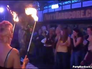 Дівчинки хоче для ебать в військова танцюрист